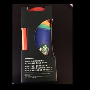 Sold (M) Starbucks pride color changing cups